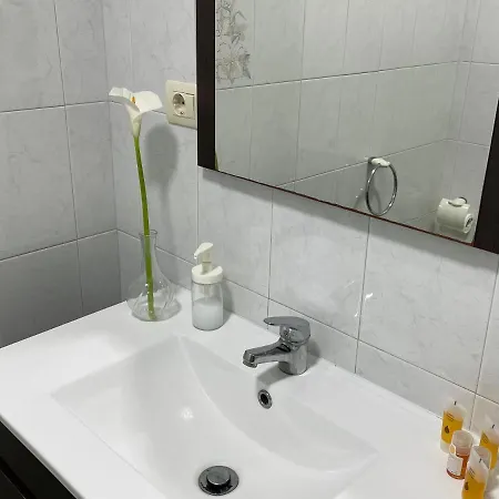 Pequeno En Pleno Corazon De Apartament