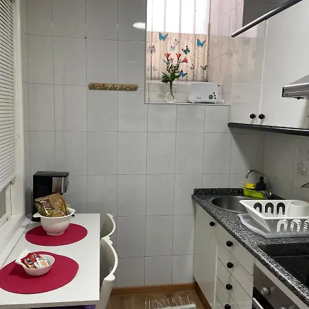 Pequeno En Pleno Corazon De * A Guarda